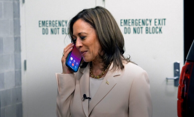 AFP 20240726 364Y22A v1 MP41920x1080 ObamaEndorsesKamalaHarrisBidForTheWhiteHou.mp4.00 00 15 13.Still001 1721999149